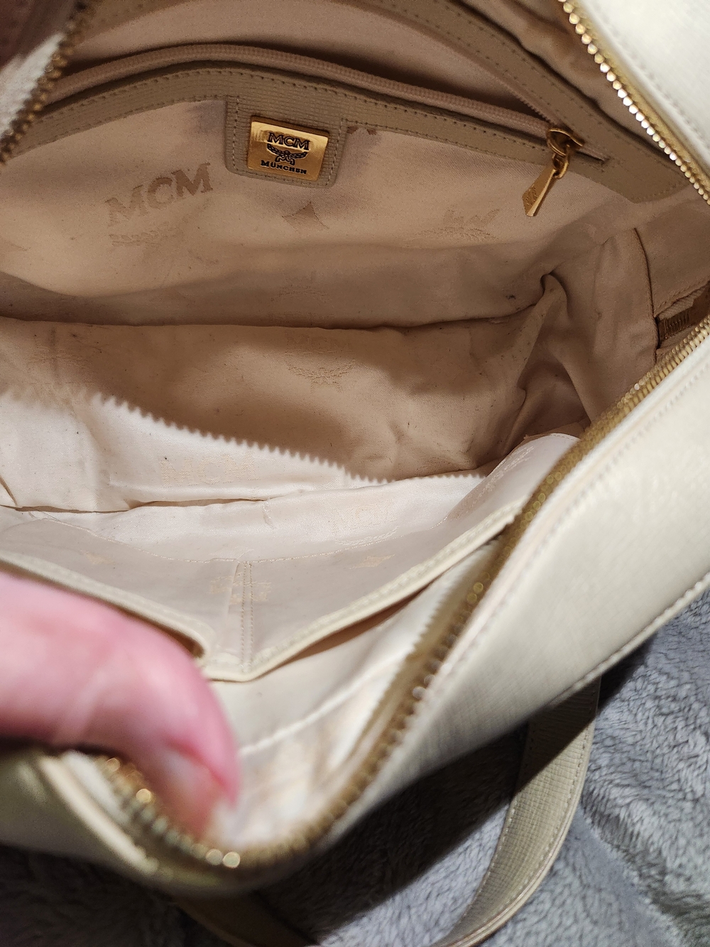 MCM White Saffiano Leather Tote Bag with Gold Hardware, EUC - Picture 8 of 12